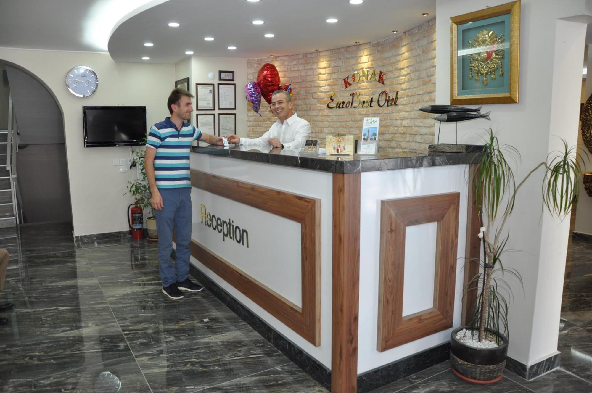 Konak Eurobest Otel Ізмір Екстер'єр фото